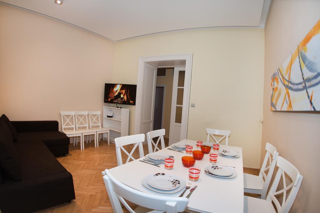 4bdr Meeting Point By Ruterra